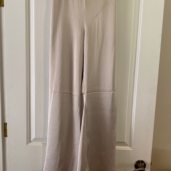 Silk like pants - Picture 1 of 3